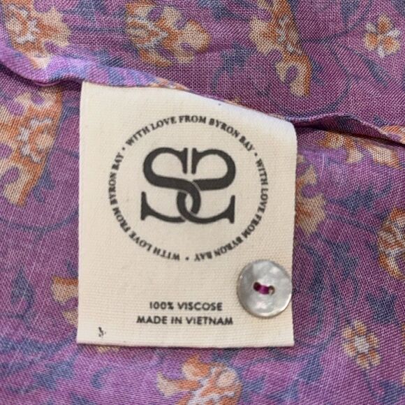 NWT SPELL & THE GYPSY
COLLECTIVE MADAME PEACOCK BLOUSE - BOYSENBERRY Size XS - Picture 13 of 14